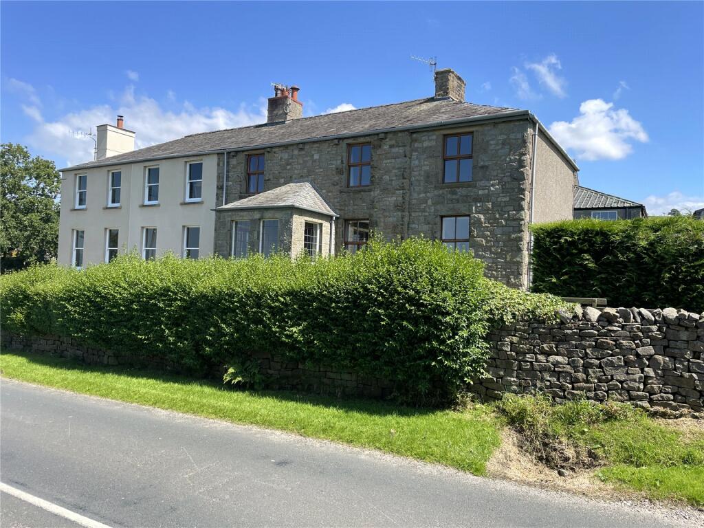 3 bedroom semidetached house for sale in Quernmore, Lancaster