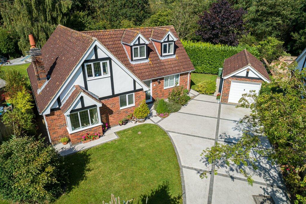 4 bedroom bungalow for sale in The Woodlands, Stallingborough