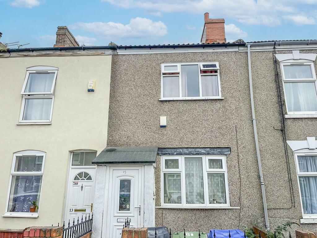 2 bedroom terraced house for sale in Willingham Street, Grimsby, N E