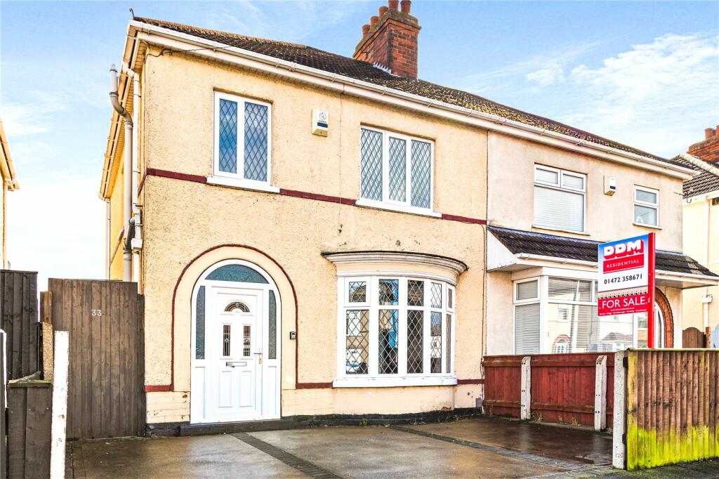 3 bedroom semidetached house for sale in Lichfield Road, Grimsby, N.E
