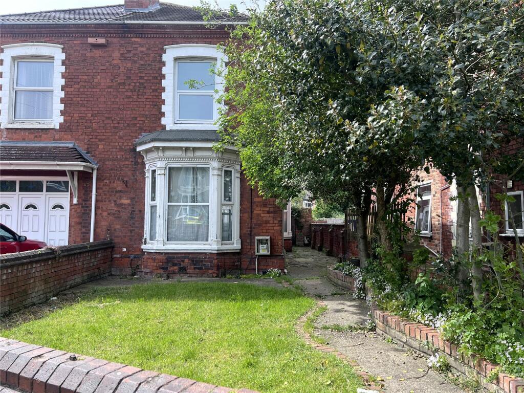 5 bedroom terraced house for sale in Heneage Road, Grimsby, N.E