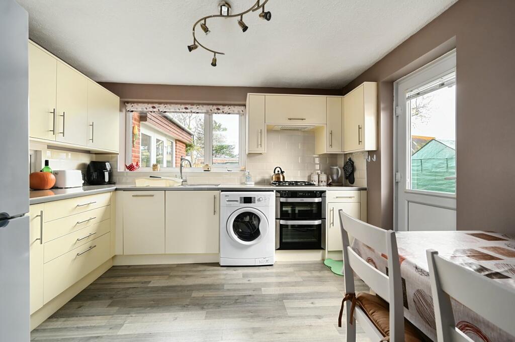 Additional property image - Thyme Close, Shoreham-by-Sea, BN43