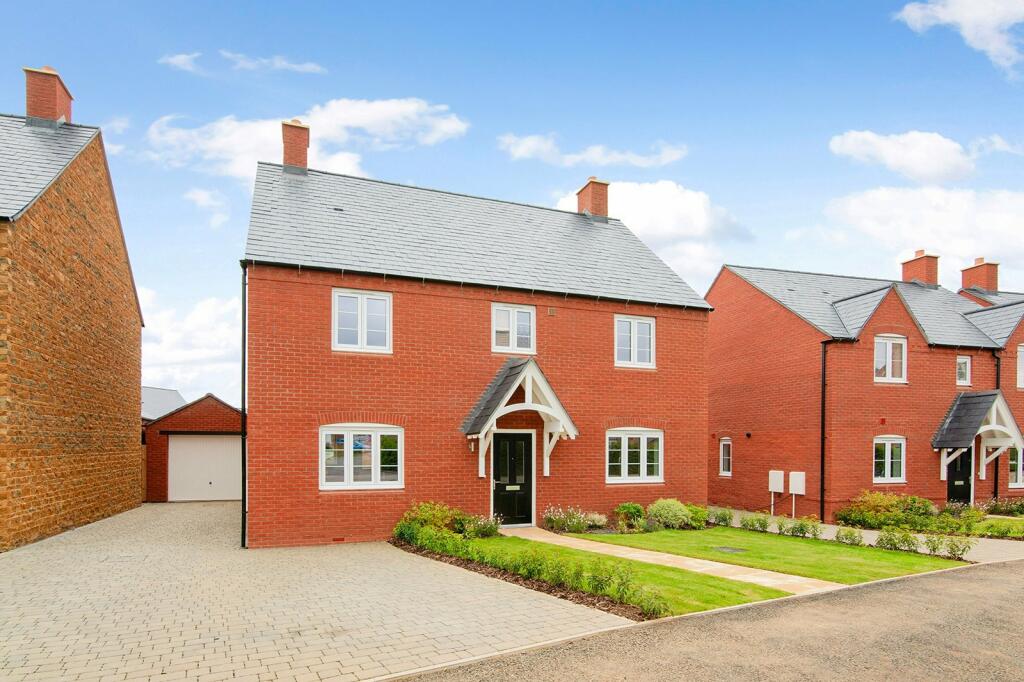 4 bedroom detached house for sale in Becketts Green at Middleton Cheney