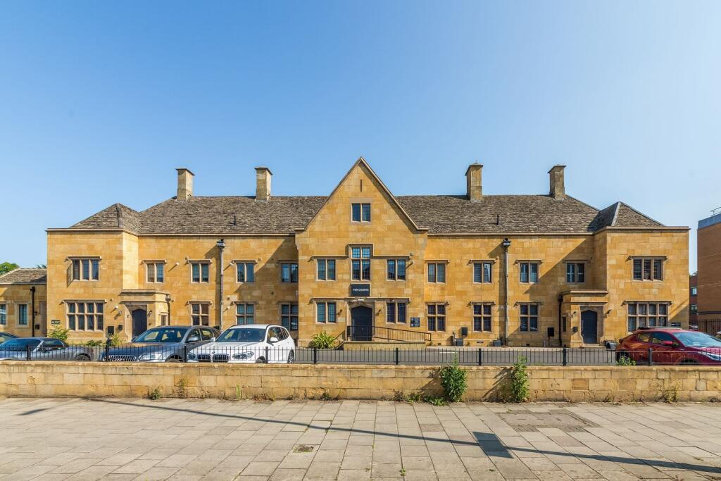 Main image of property: The Courts, Warwick Road, Banbury