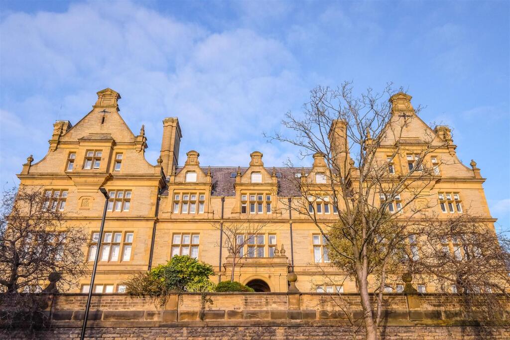 Main image of property: Edgecumbe House, The Royal, Halifax