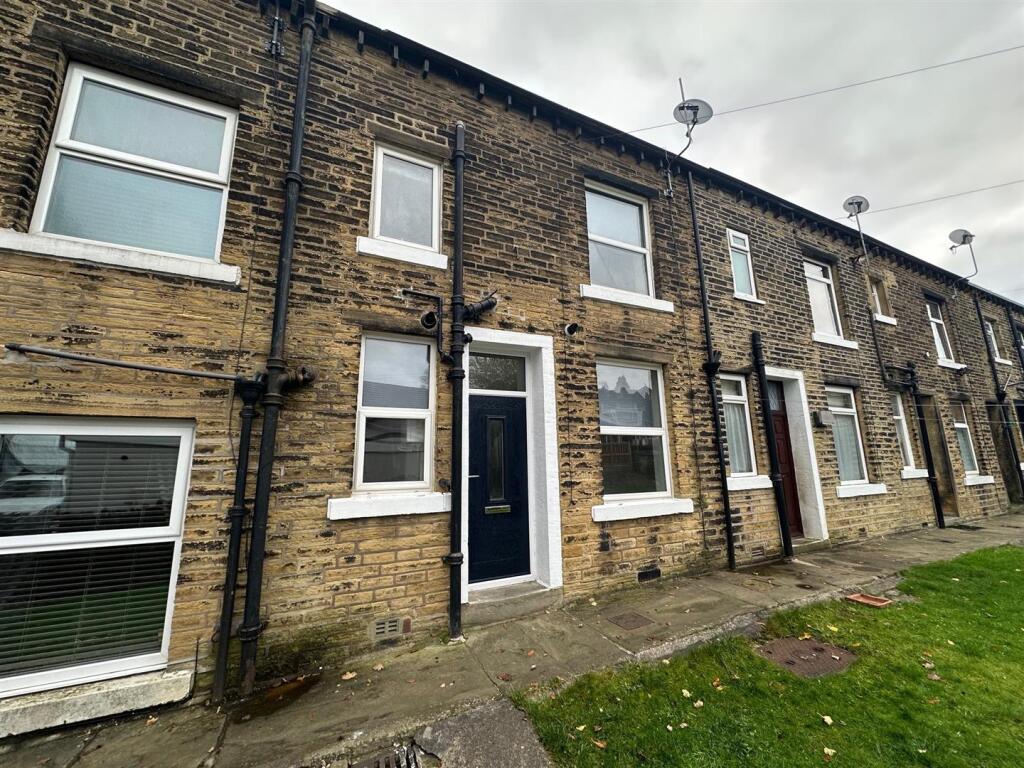 Main image of property: Heathfield Grove, Halifax