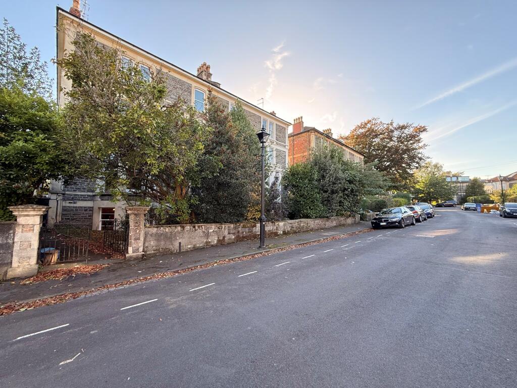 Main image of property: Fernbank Road, Redland