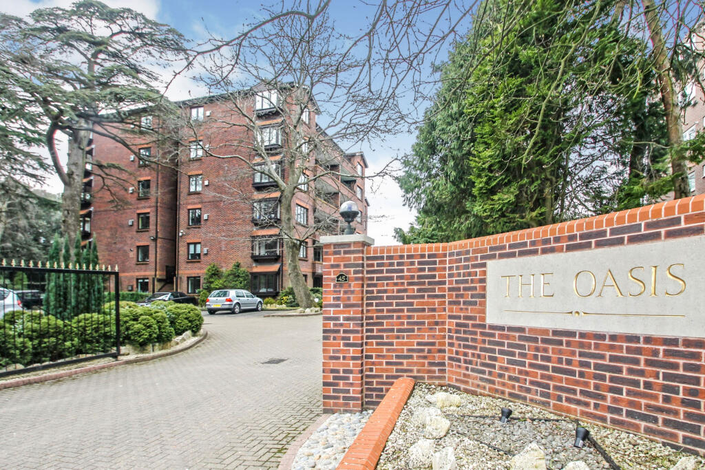 2 bedroom flat for rent in The Oasis, Branksome Park BH13
