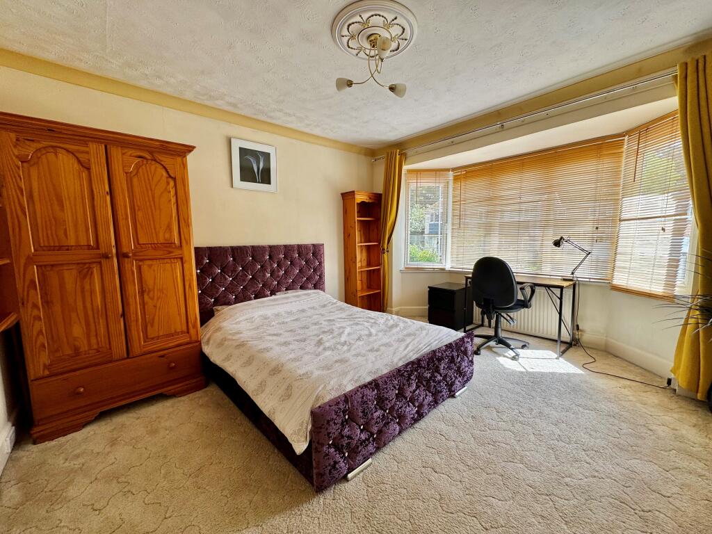 Main image of property: ROOM TO RENT - Surrey Road BH12