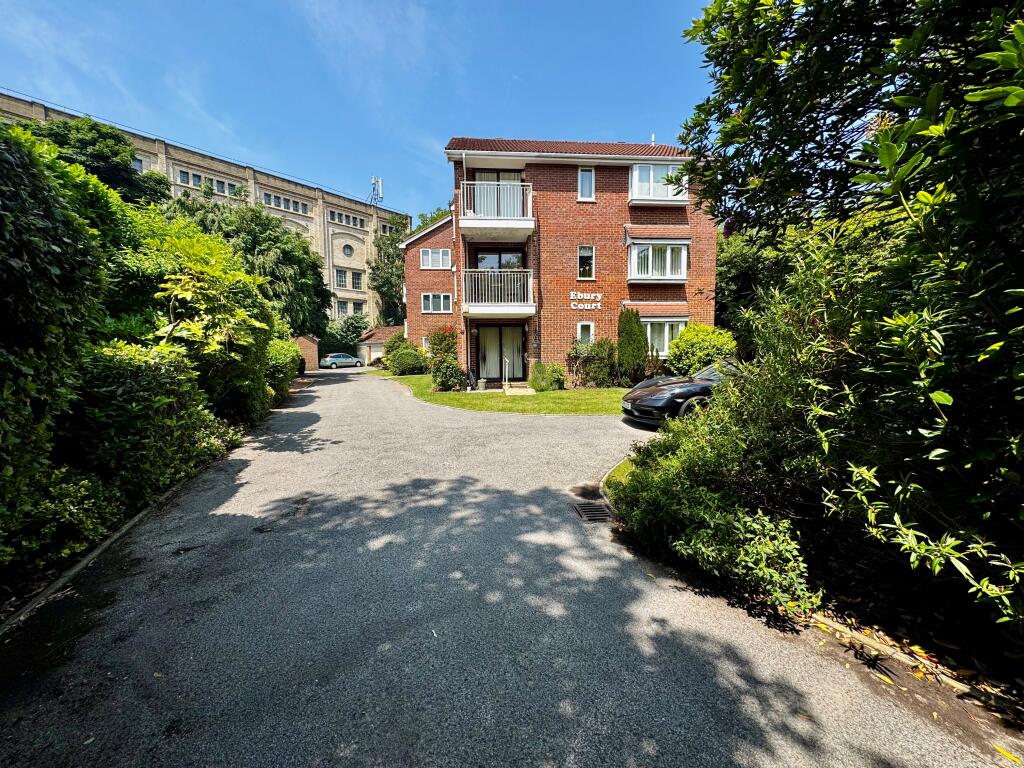 Main image of property: Ebury Court, Grosvenor Road, Westbourne BH4