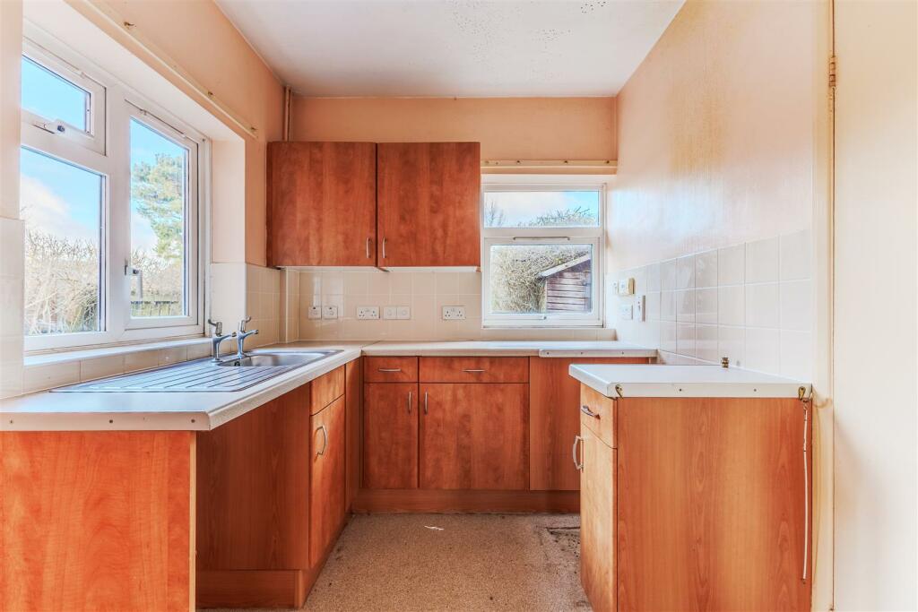 Additional property image - Steppes Piece, Bidford-On-Avon, Alcester