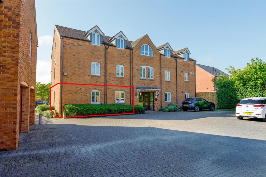Main image of property: West Park Close, Stratford-Upon-Avon