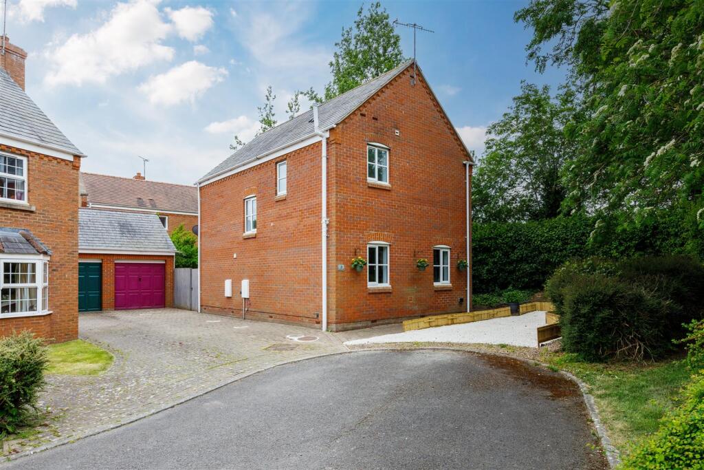 Main image of property: St. Davids Walk, Newbold On Stour