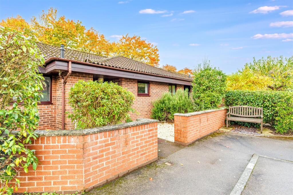 Main image of property: Knights Lane, Tiddington, Stratford-Upon-Avon