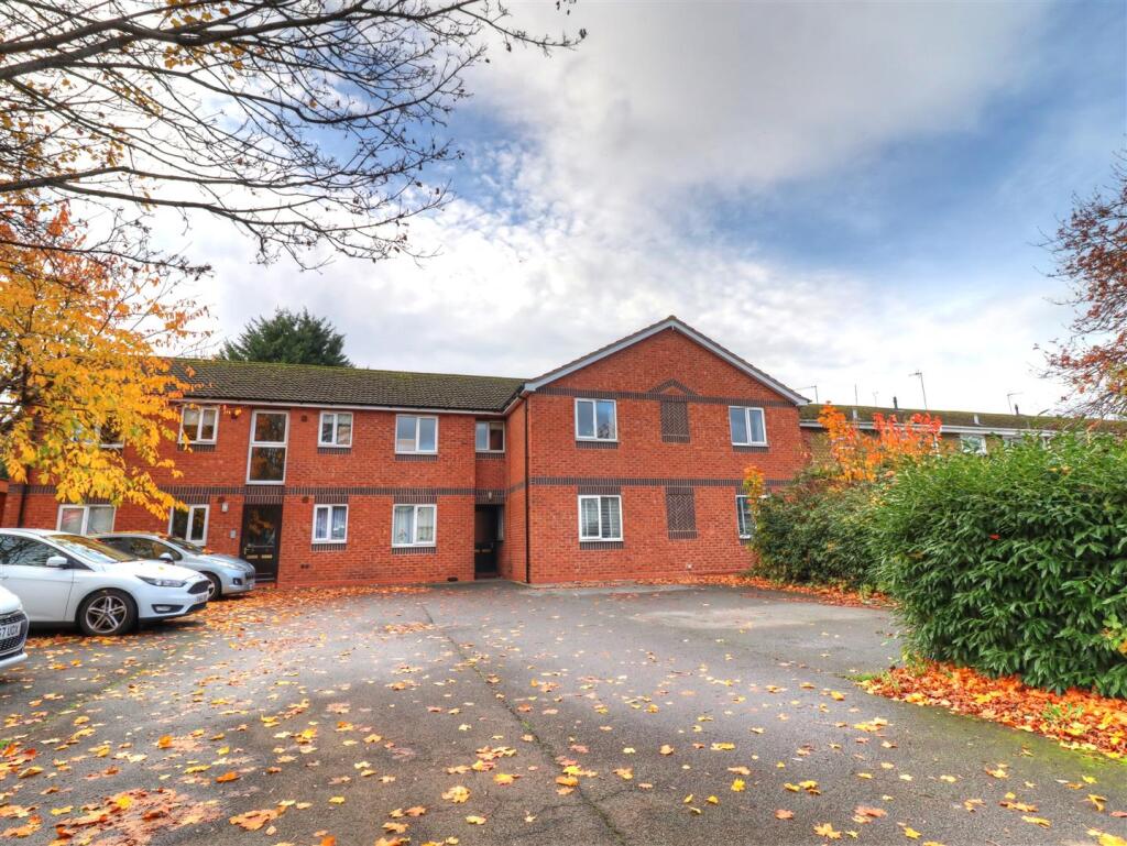 Main image of property: Masons Road, Stratford-Upon-Avon