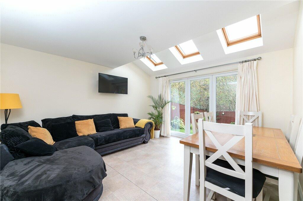 Additional property image - Plantation Drive, Bradford, West Yorkshire, BD9