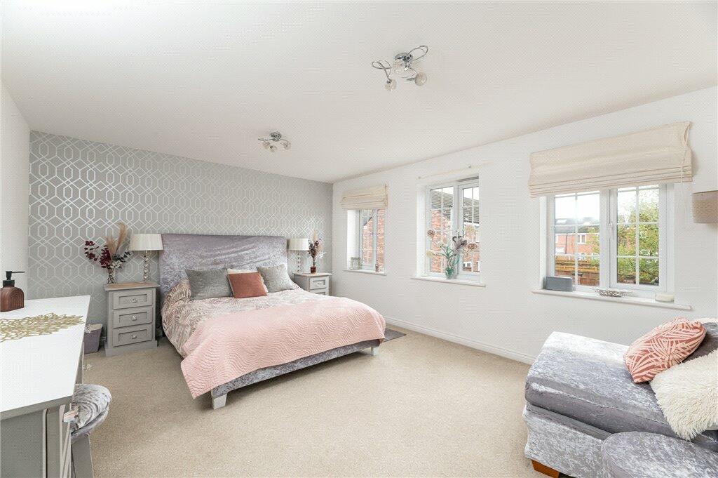 Additional property image - Plantation Drive, Bradford, West Yorkshire, BD9