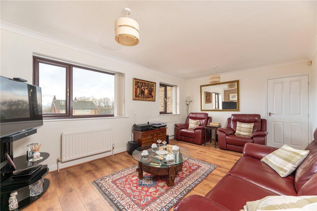 Additional property image - Nab Wood Drive, Shipley, West Yorkshire, BD18