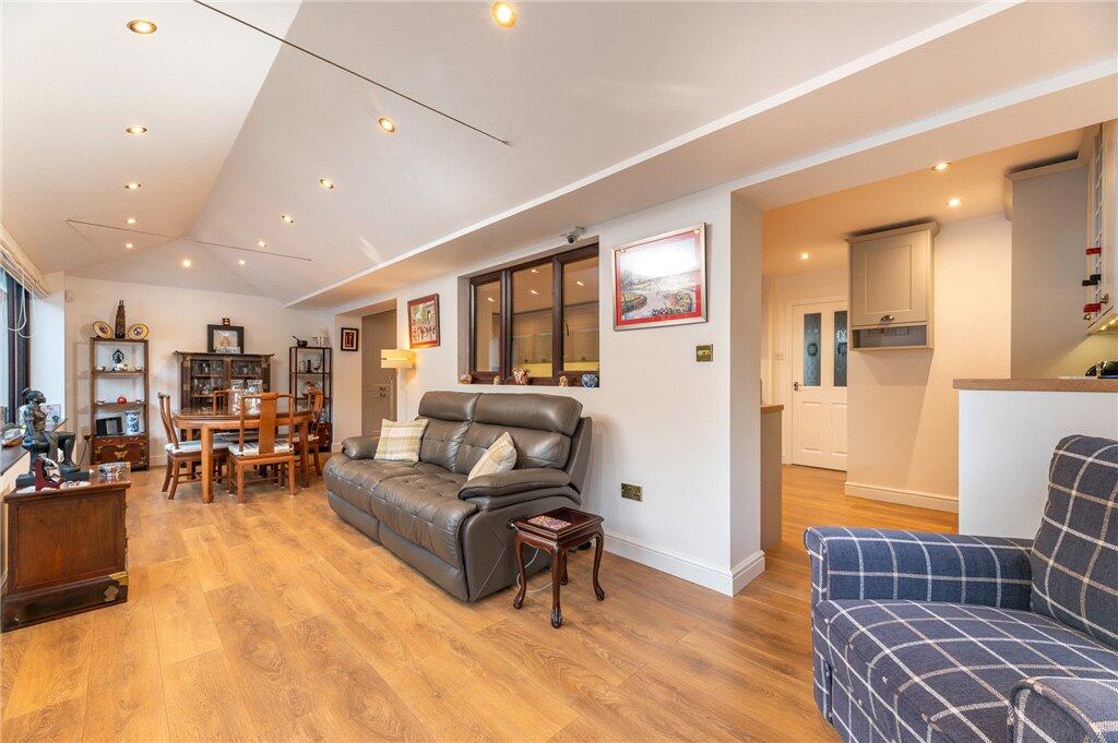 Additional property image - Nab Wood Drive, Shipley, West Yorkshire, BD18