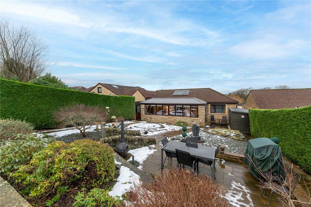 Additional property image - Nab Wood Drive, Shipley, West Yorkshire, BD18
