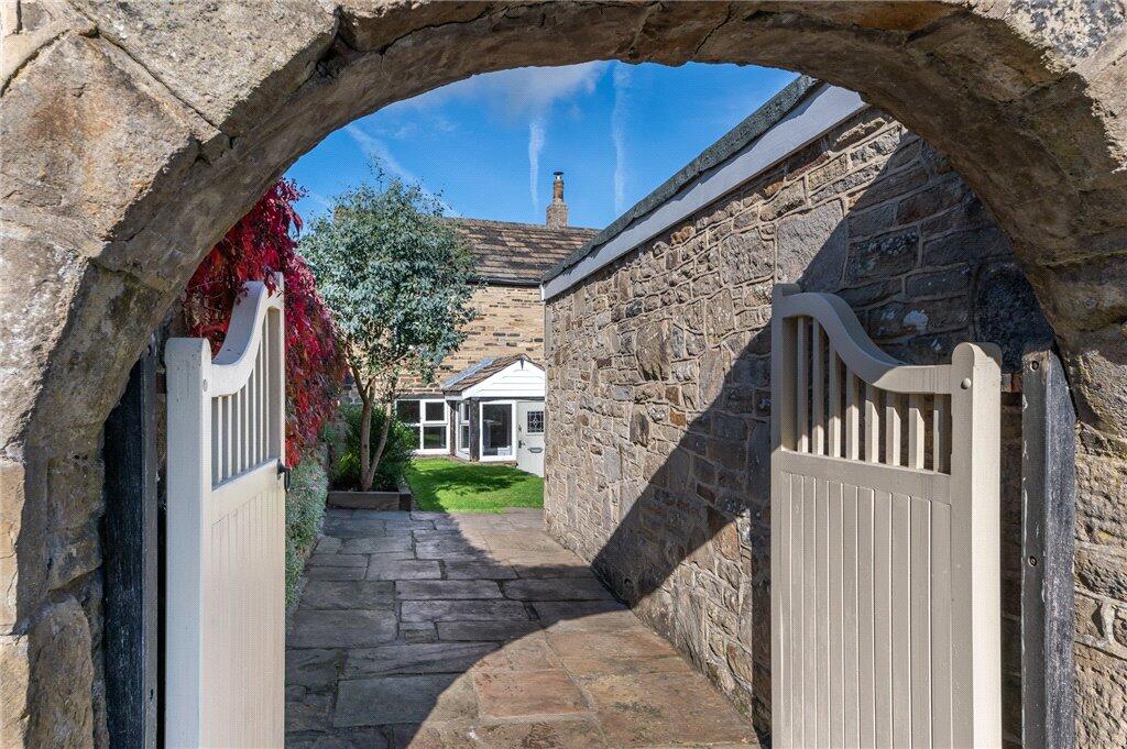 Additional image 24 of Windhill Old Road, Bradford, West Yorkshire, BD10