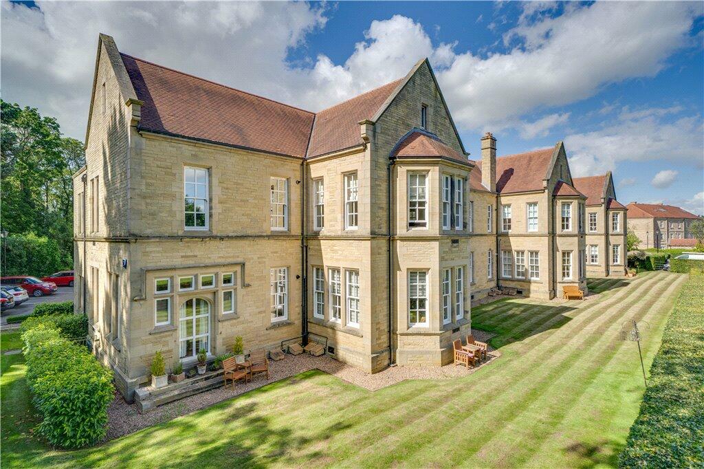 2 bedroom apartment for sale in Jill Kilner Drive, Burley in Wharfedale, Ilkley, West Yorkshire