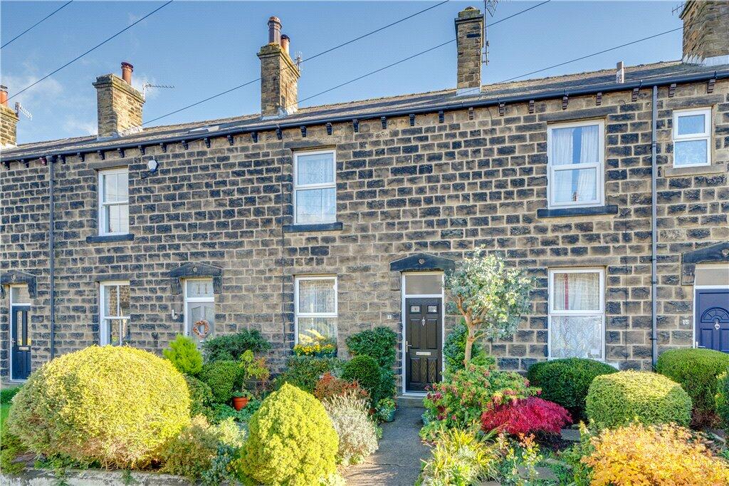 2 bedroom terraced house for sale in Lawn Road, Burley in Wharfedale