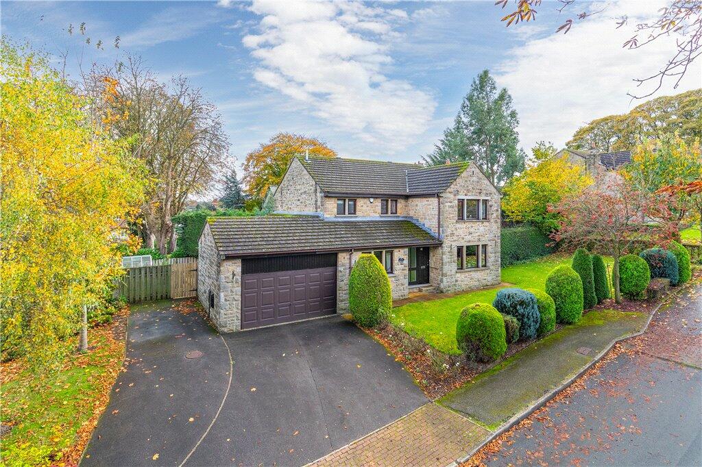 4 bedroom detached house for sale in Craven Park, Menston, Ilkley, West