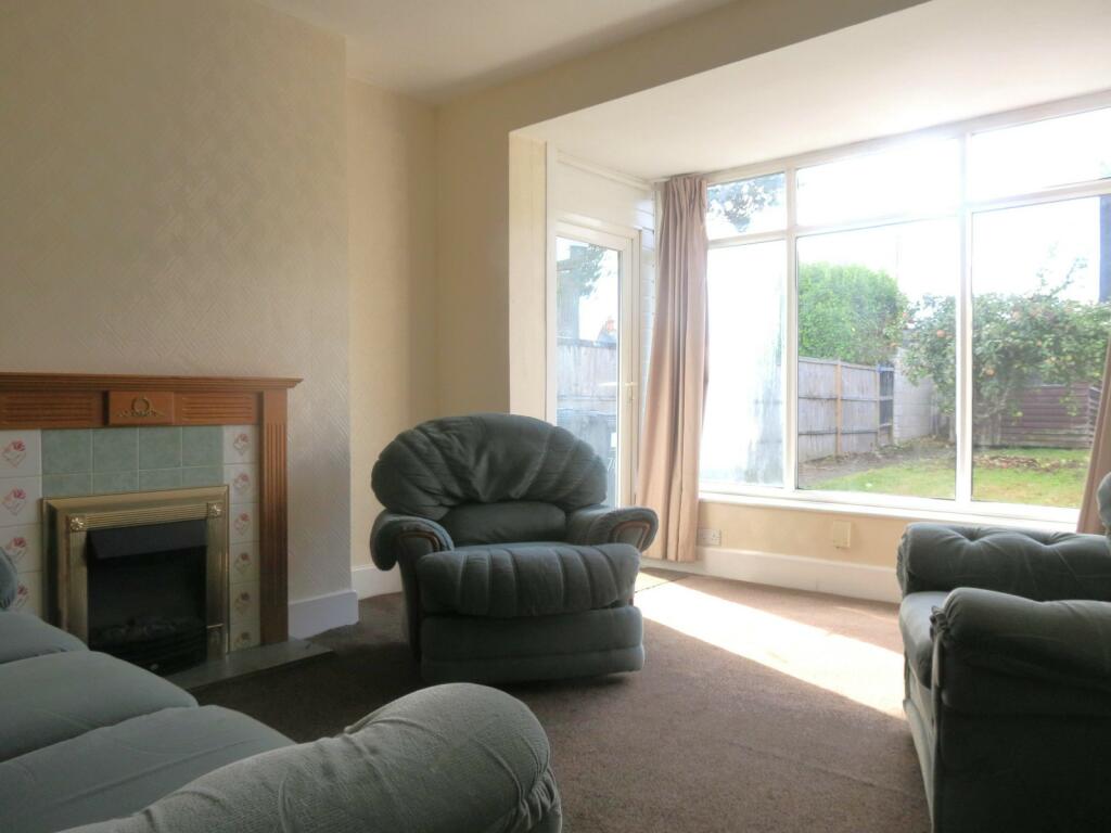 Additional property image - 4 bedroom Semi Detached House in Winton
