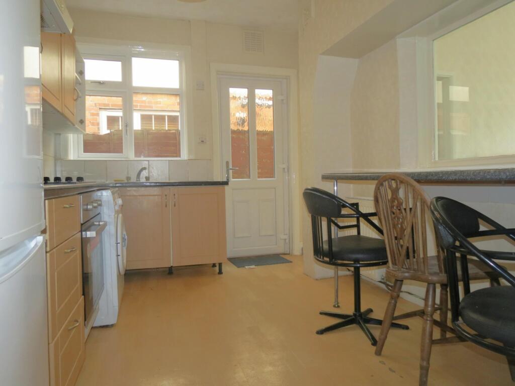 Additional property image - 4 bedroom Semi Detached House in Winton