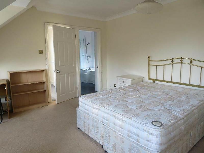 Additional property image - 7 bedroom Detached House in Talbot Village