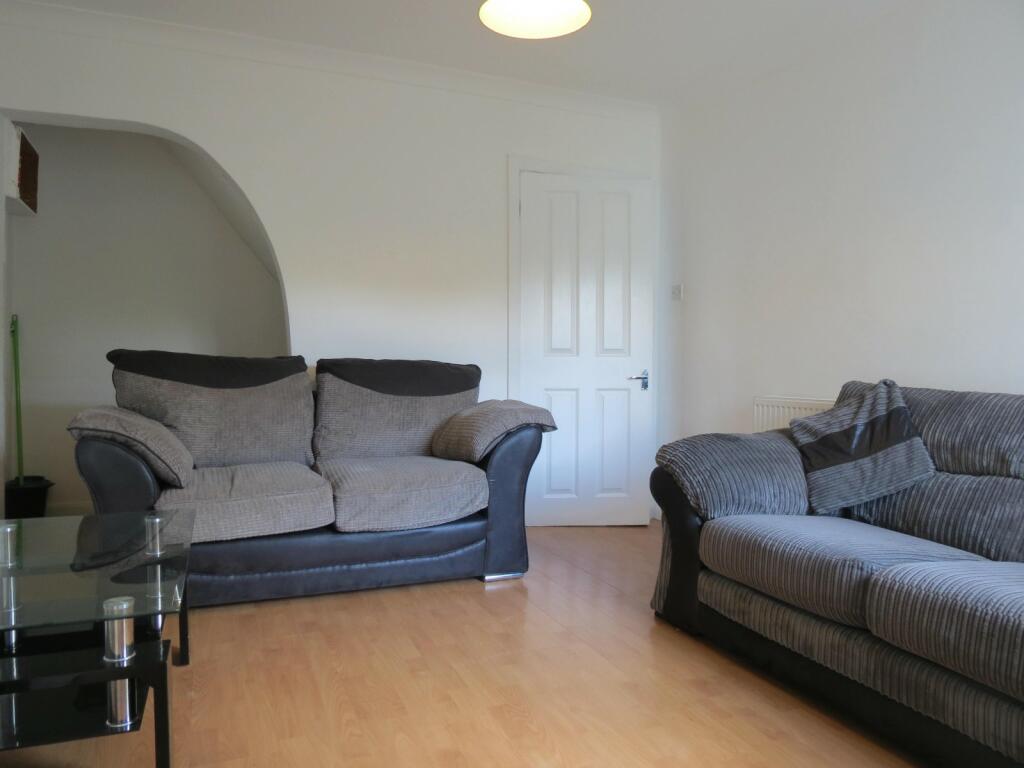 Additional property image - 3 bedroom Semi Detached House in Charminster