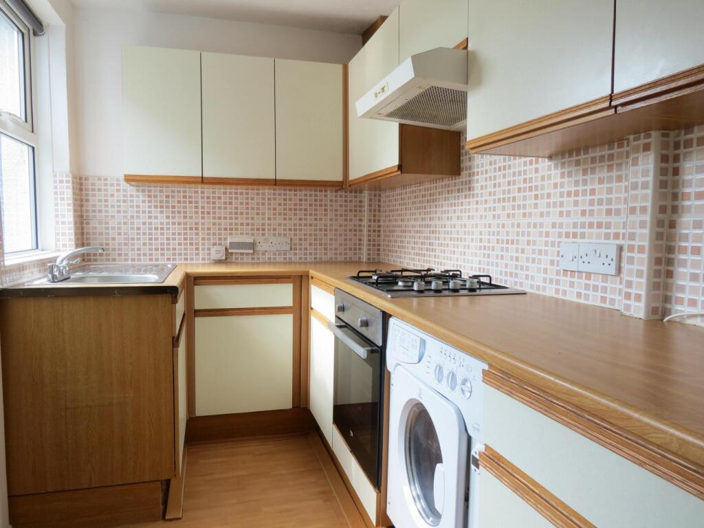Additional property image - 3 bedroom Semi Detached House in Charminster