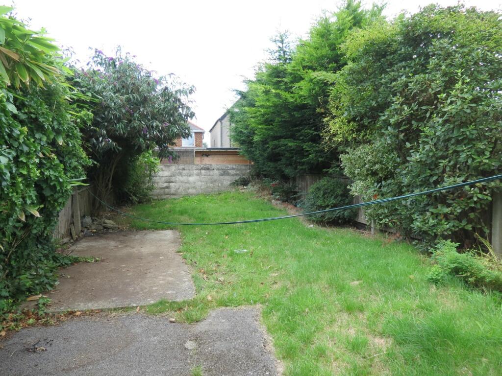 Additional property image - 3 bedroom Semi Detached House in Charminster