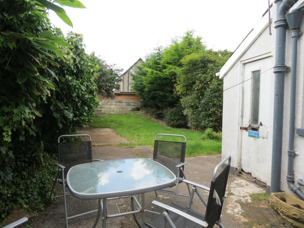 Additional property image - 3 bedroom Semi Detached House in Charminster