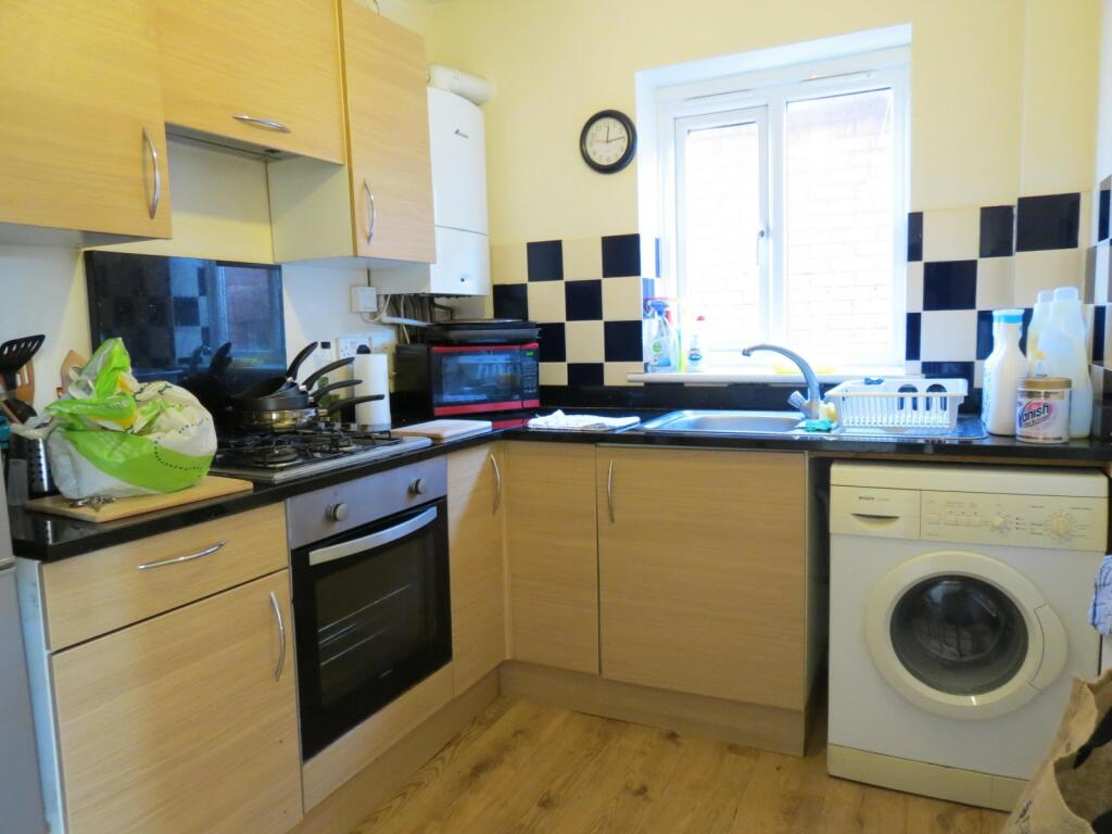 Additional property image - 4 bedroom Maisonette in Charminster