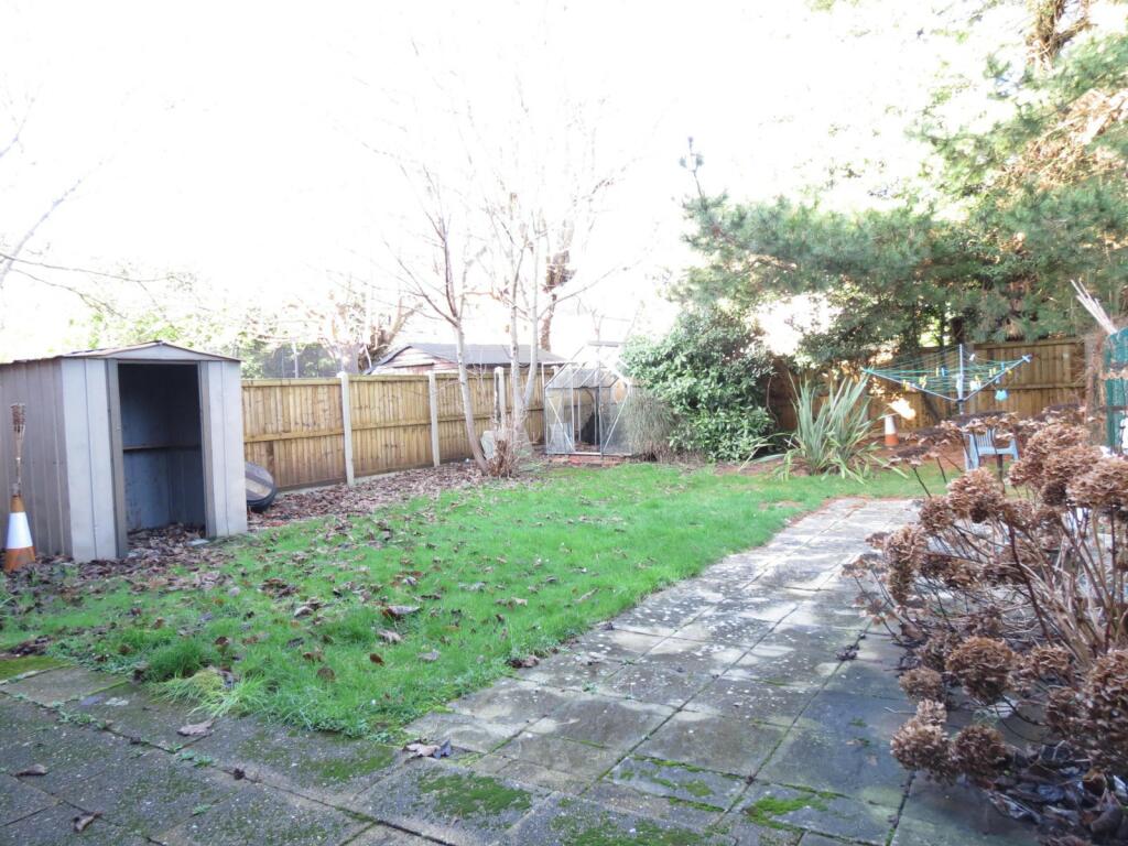 Additional property image - 5 bedroom Detached House in Charminster