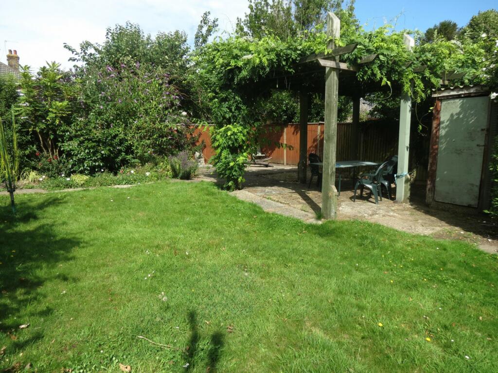 Additional property image - 5 bedroom Detached House in Wallisdown