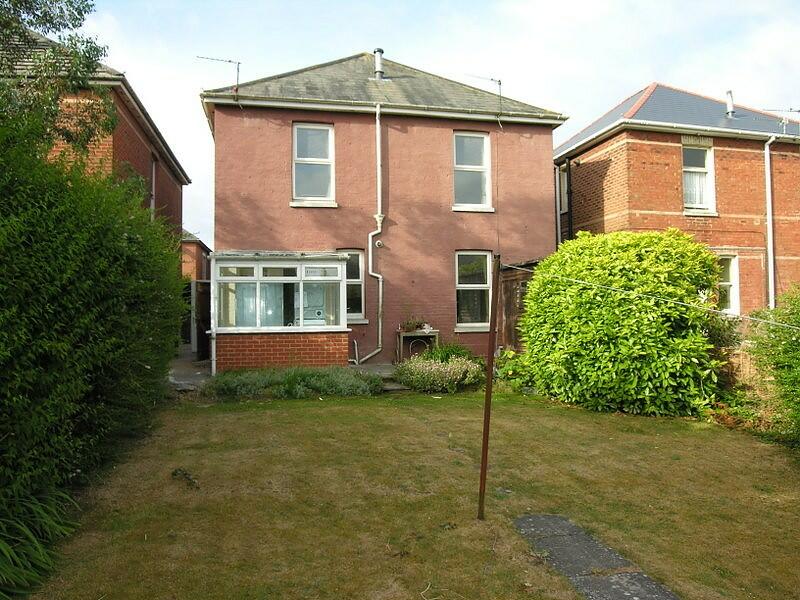 Additional property image - 6 bedroom Detached House in Winton