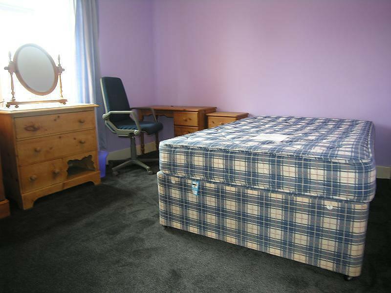 Additional property image - 4 bedroom Detached House in Winton