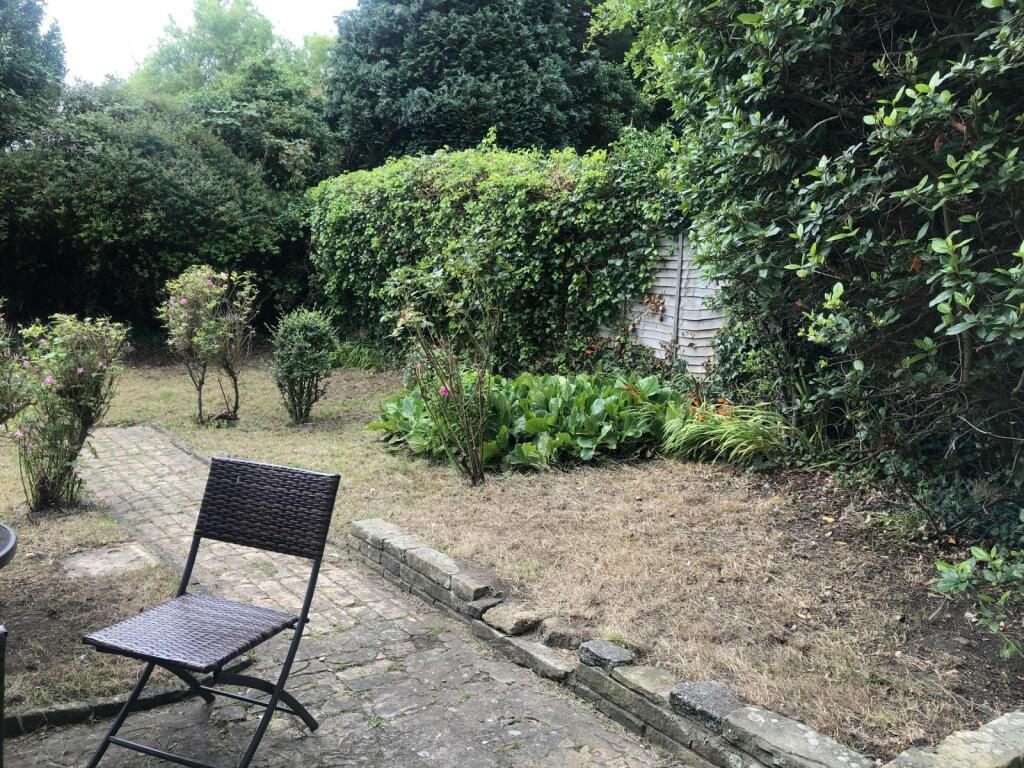 Additional property image - 3 bedroom Semi Detached House in Winton