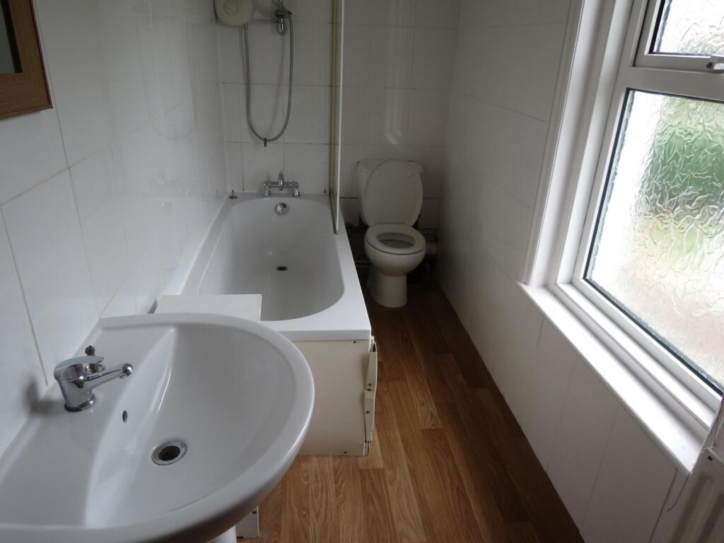 Additional property image - 5 bedroom Detached House in Winton