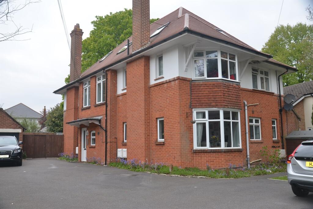 Main image of property: 2 bedroom First Floor Flat in Talbot Park