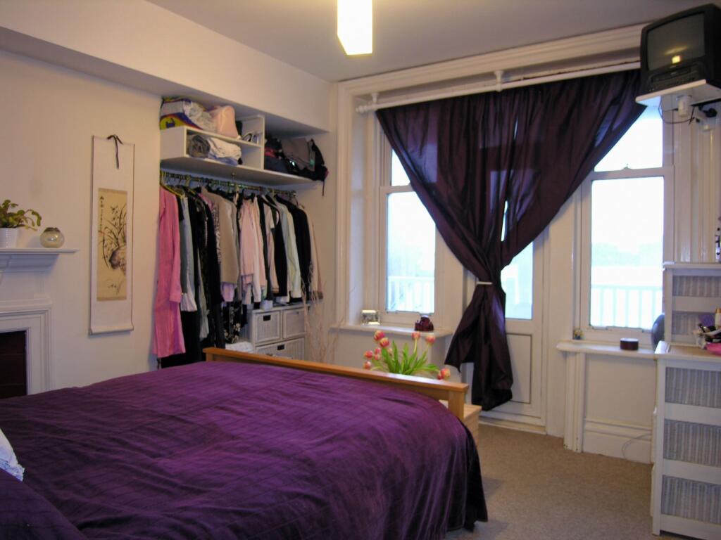 Additional image 4 of 2 bedroom Second Floor Flat in Bournemouth
