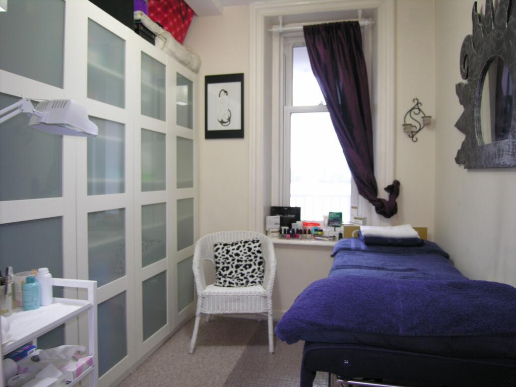 Additional image 5 of 2 bedroom Second Floor Flat in Bournemouth