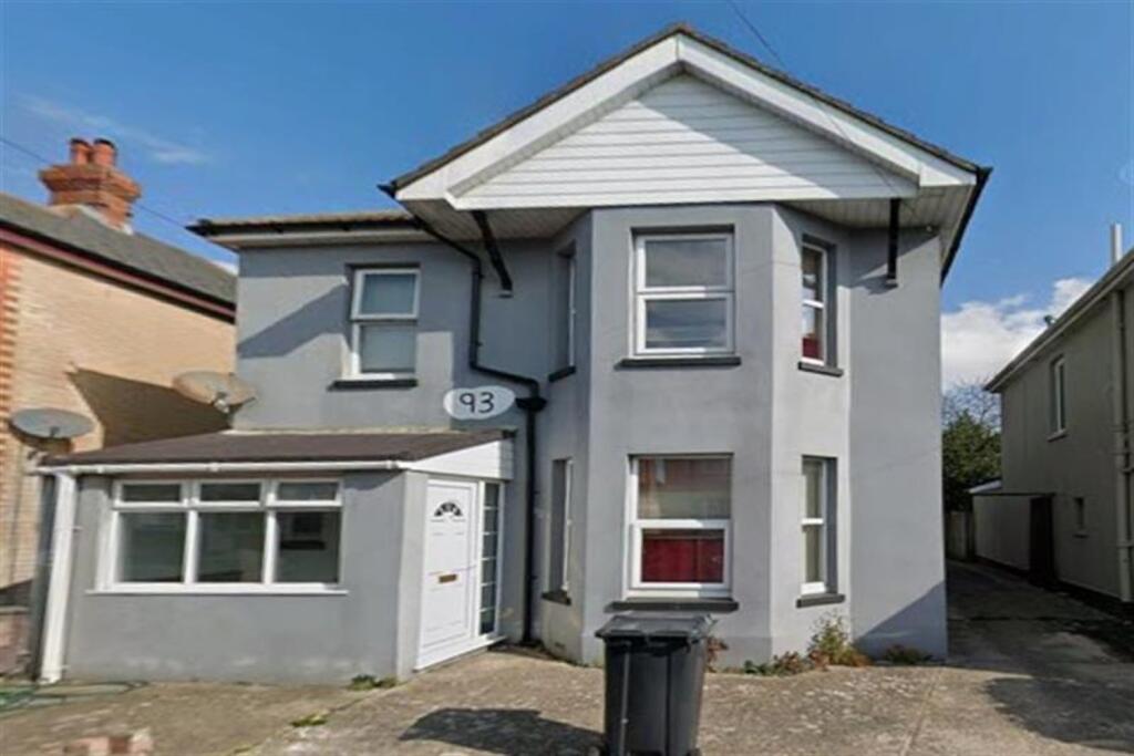 Main image of property: 5 bedroom Detached House in Ensbury Park