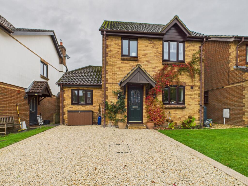Main image of property: Burydown Mead, Basingstoke, RG25