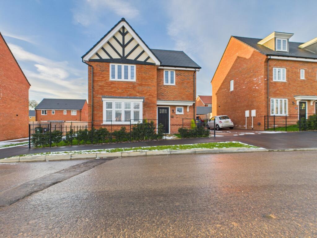 Main image of property: Greenkeepers Avenue, Beggarwood, Basingstoke, RG23