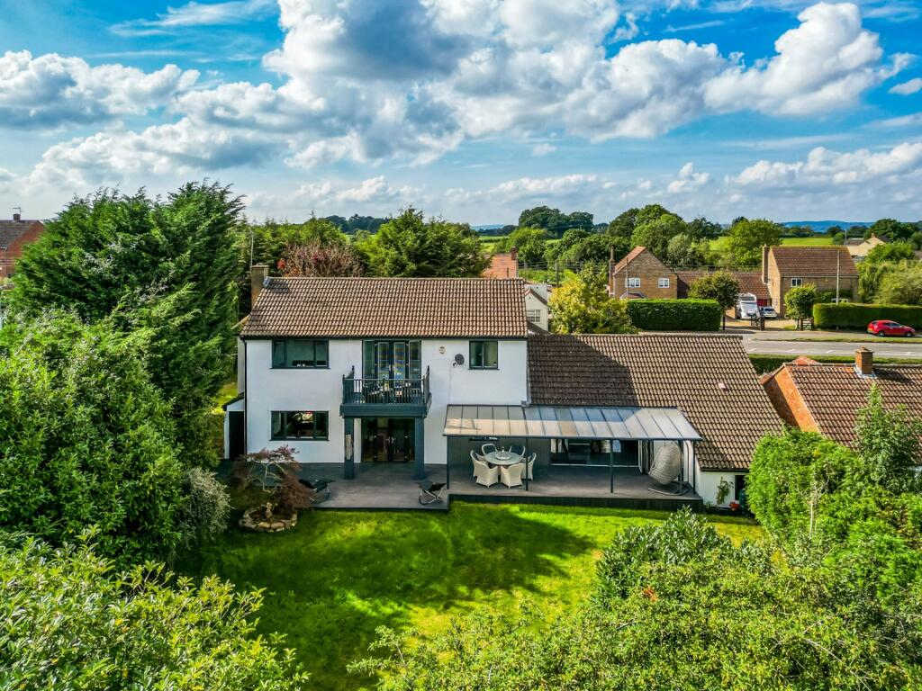 4 bedroom detached house for sale in Newport, Berkeley, Gloucestershire