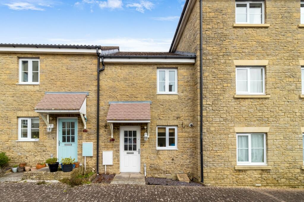 2 bedroom terraced house for sale in Highwood Drive, Nailsworth, Stroud